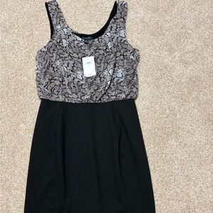 Banana Republic Sleeveless Dress Sz 6,Upper 
Gray White Pattern, Black lower NWT